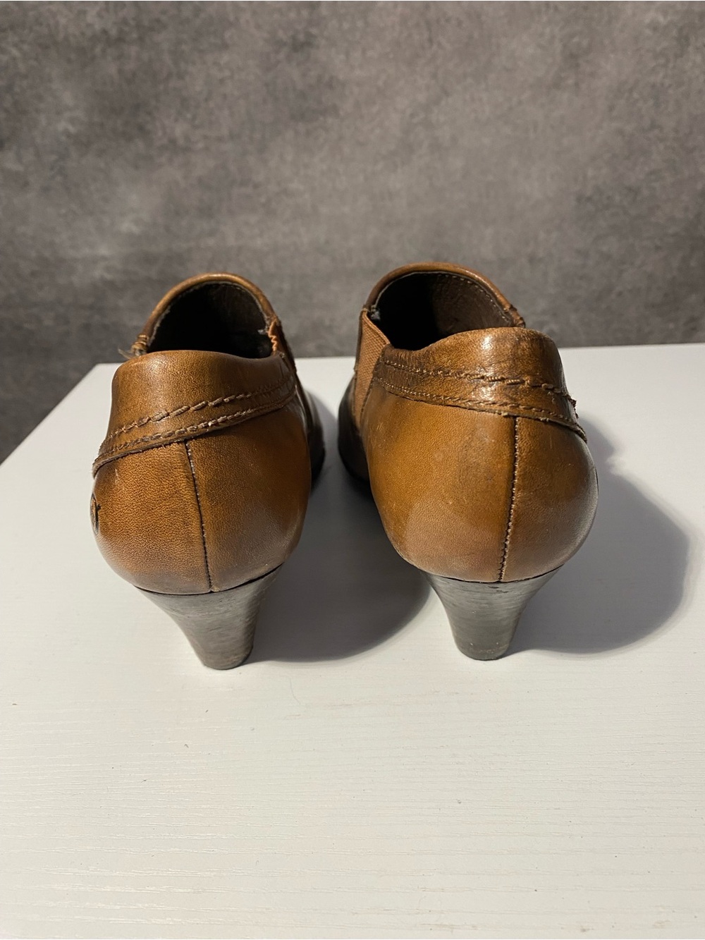Born Womens Brown Leather Side Zip Heeled Ankle Booties Ankle Boots Size 7 / 38 - Picture 4 of 9